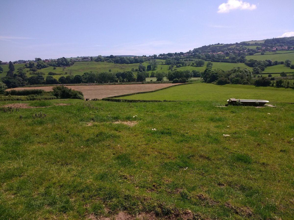 A train ride from Grosmont to Whitby then  walk back on a glorious sunny day was one of the most relaxing and enjoyable walks we have had in a while. Dianne also showed her skills on the the rope swing