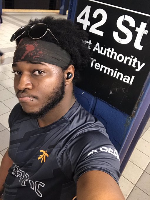At least this time it was only my earphones. https://t.co/QtqoogzkkT<a href="/tag/brooklyn"class="tags"><span>#brooklyn</span></a><a href="/tag/thegawd"class="tags"><span>#thegawd</span></a>