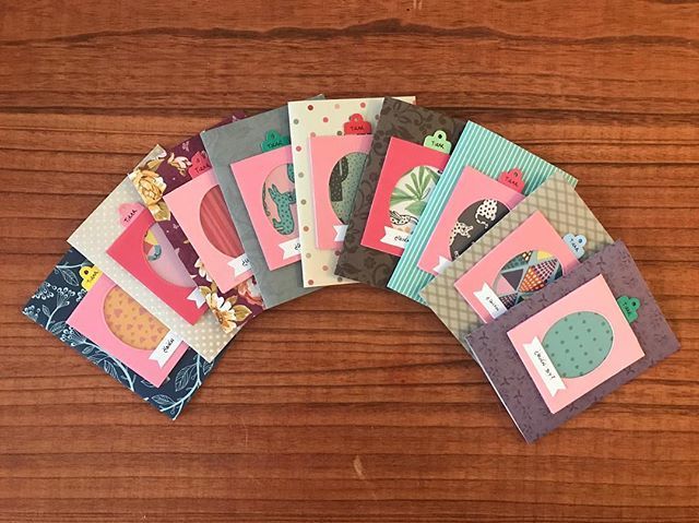 comolohagoDIY's tweet photo. Estas tarjetas las hice para un #juegoderoles para la #despedidadesoltera de mi hermana https://t.co/Y3IzIi3Gj6