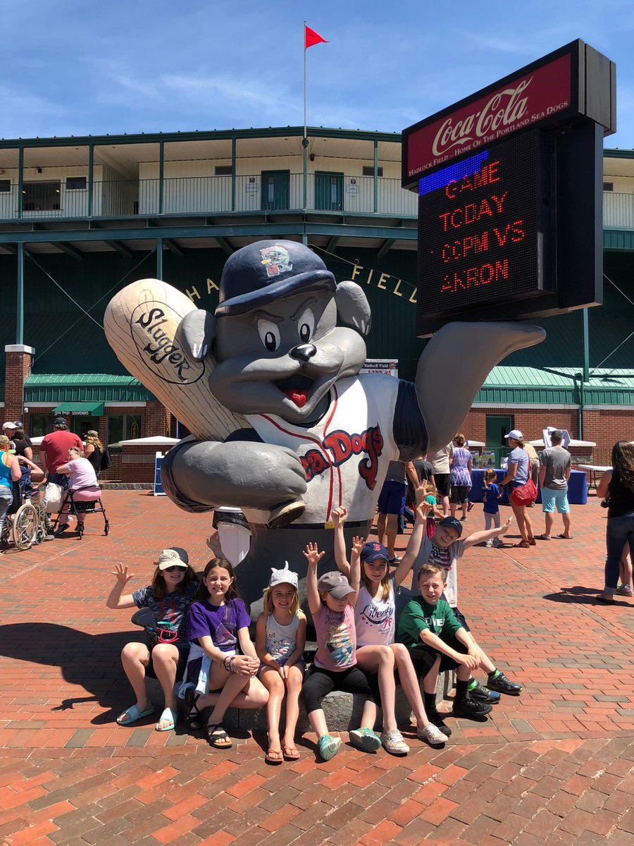 mikeblanchette1's tweet photo. Great day at the @PortlandSeaDogs #uscseadogs #uscdogs https://t.co/CLLjAf8clS