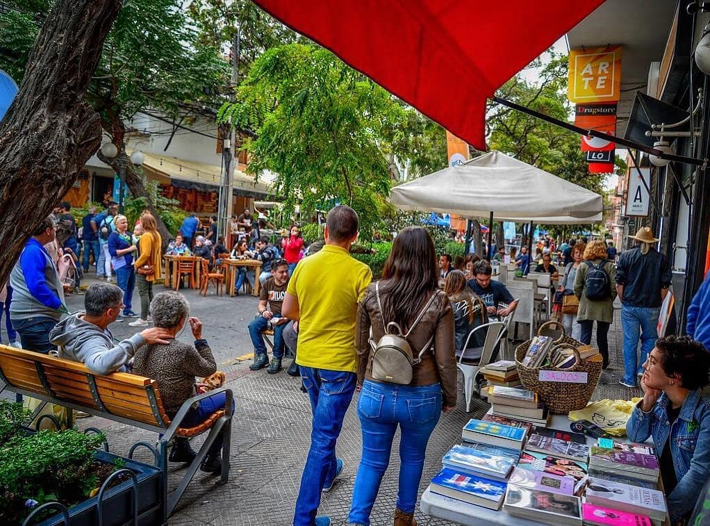 hubprovidencia's tweet photo. #Youtube | Como sabemos que estás en modo 🌧 y probablemente no salgas hoy de tu 🏠, te invitamos a revisar nuestro canal de #Youtube recién inaugurado. Mira lo que hacemos en #HubProvidencia y suscríbete para recibir novedades 😊☝️ ▶️https://t.co/4SEAlH5dPD https://t.co/RRenYz0Rqw