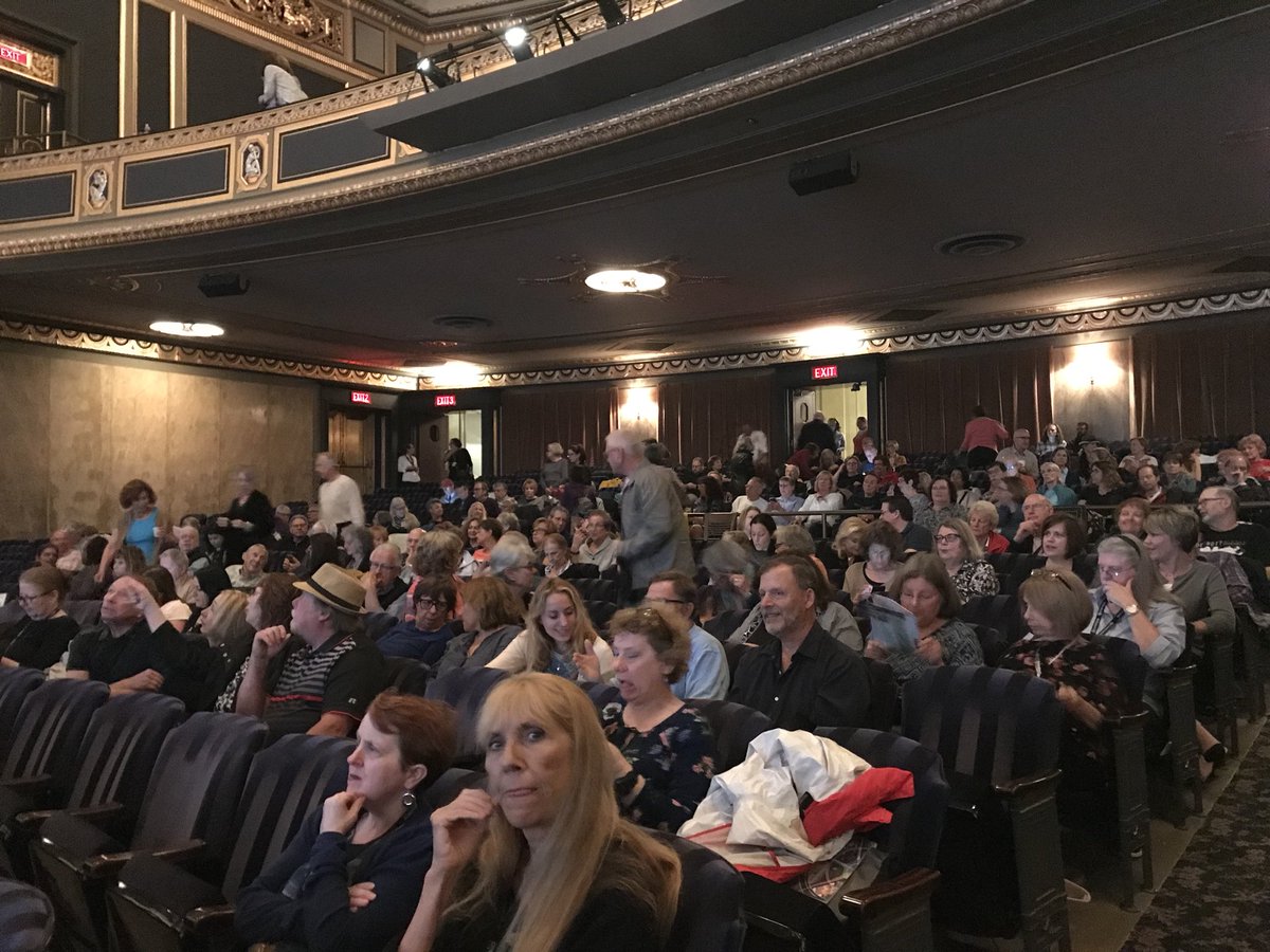allabouta2's tweet photo. The crowd gathers at @DIADetroit’s Detroit Film Theatre for the closing night (afternoon) @CinetopiaMI screening of @LoveGildaFilm! #Cinetopia2018 https://t.co/LWVuwbit0P