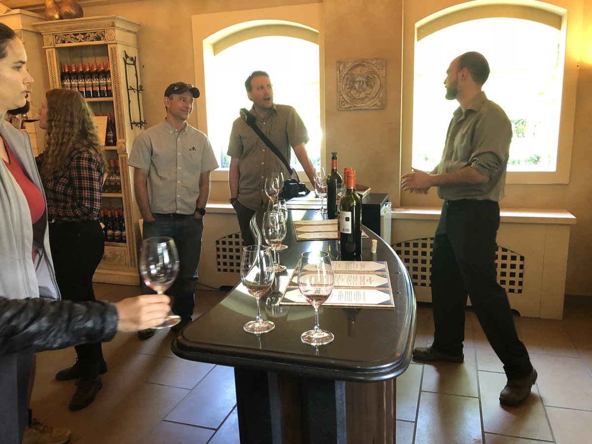 mcarolyn's tweet photo. Soil tour winery stop 🍷 #csss2018 https://t.co/LkE5iXNXeF