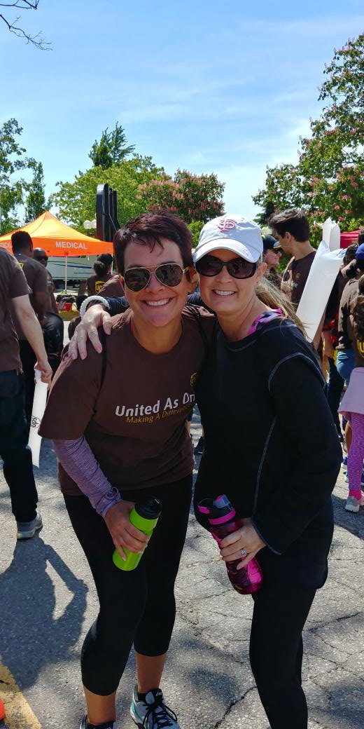 Our spectacular @CanadaUPSers Campaign Chair Jami thanking everyone for coming to the @JDRFToronto walk. Thank you for your leadership Jami! @LaurenLeskaD @ChristophAtz