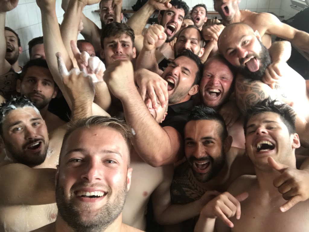 HugoTolot's tweet photo. Rdv en demi-finales des championnats de France PH. C’est vraiment fantastique, victoire 23-20 après prolongations #copxv 🔶⚫️ https://t.co/hePE9qnCr8