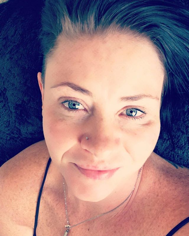 Jen__Deome's tweet photo. Happy #no makeup Sunday. It’s a self love kinda thing. 😂 #haha #maybe #selfie #selflove #sagittarius #selflovecheck #goddess #nomakeup #beautifulbadass #beautifulnature #naturalbeauty #blueeyes #seeme #fitmom #gymbunny #gymchick https://t.co/uh2esUYWYK https://t.co/PzWTpyauTr