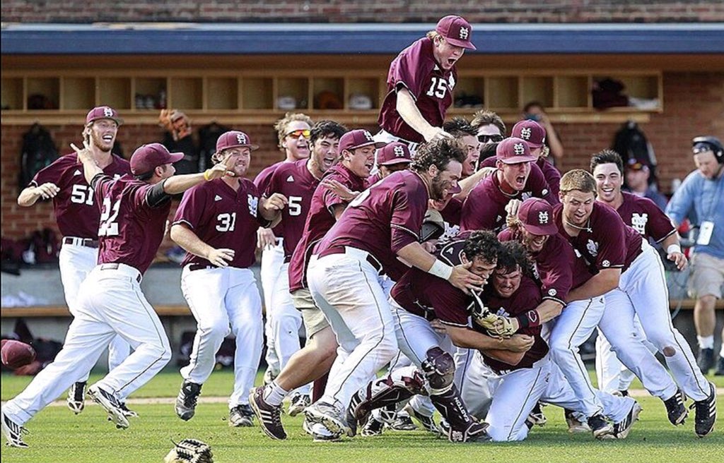 5 yrs ago we cemented a bond that’ll last forever. Some of us working 9-5 jobs, some still playing, some married w/ kids but everyday the past 5 yrs weve stayed in touch &amp; remained brothers. Hoping the Dawgs can catch a squad dub tonight so #HailState can take over Omaha again