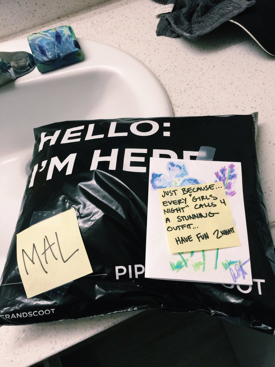 The Black Dress mallorycaroline.wordpress.com/2018/06/10/the…