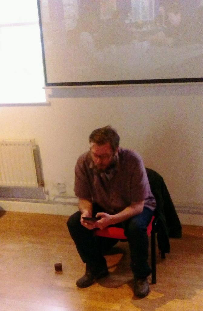 ColumbasDay's tweet photo. Writer Richard Barr is now reading some of his short stories to us. Excellent!!  #ColumbaDay https://t.co/xLqyjrdmw6