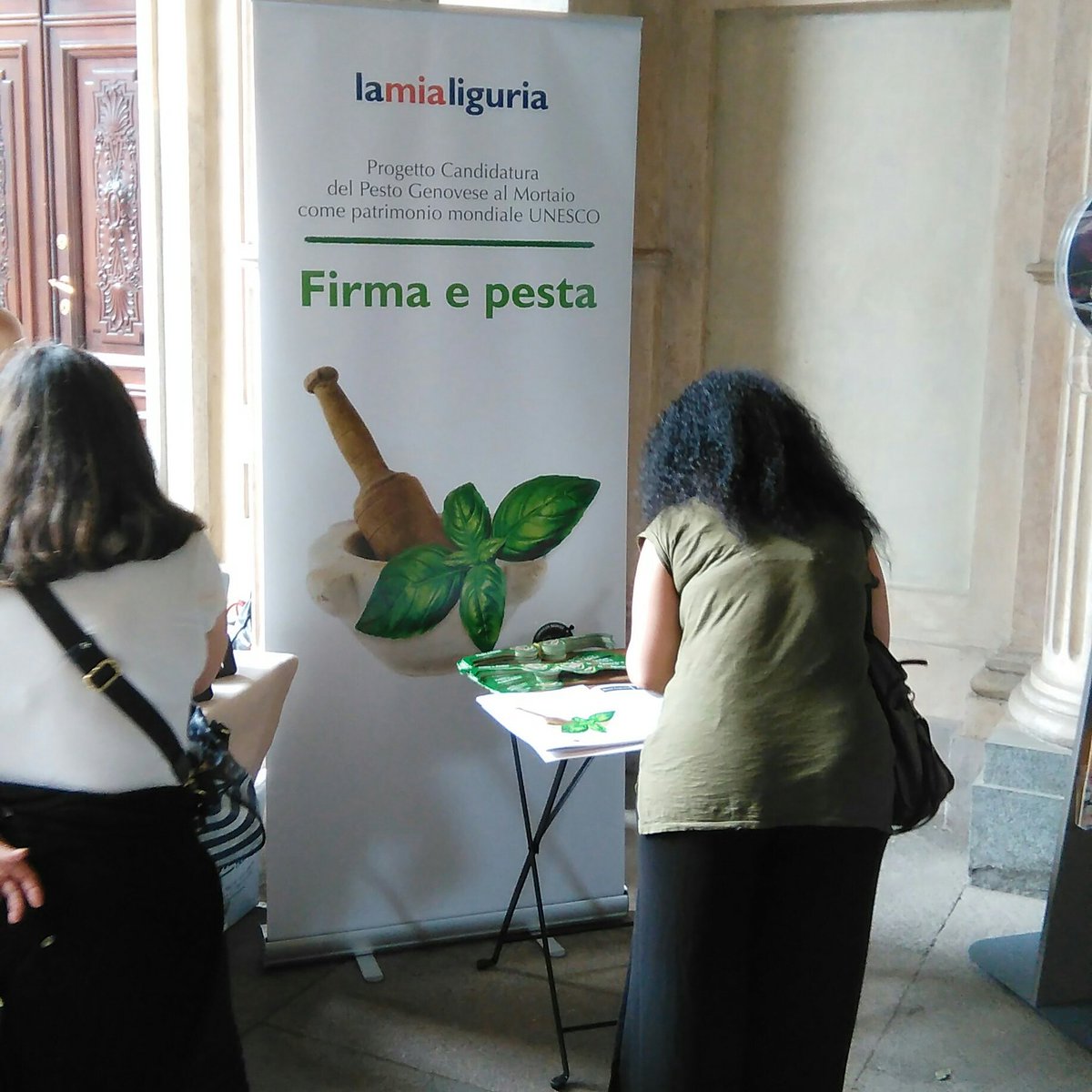 lamialiguria's tweet photo. Una bellissima festa per la cucina ligure e piemontese a #Torino con #msrGustoBestOff durante il #bocuseoff! Tra tradizione e innovazione con drink unici per celebrare le tipicità della #Liguria #Lamialiguria #orgoglioLiguria https://t.co/xouc7H4dX1