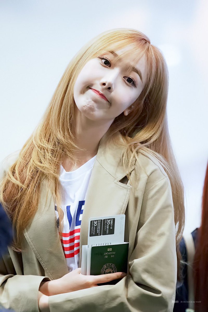 sinbeeyy's tweet image. Hey hello hi ! ! 
❤💛💚💙💜💞
You've done great today, cheers ! 
I just hope that no matter what you're going through or
If you don't have any problem at all, STAY HAPPY 😁✨
And, have a sinb day 😉 **bcs, why not? 👉👈 hehe