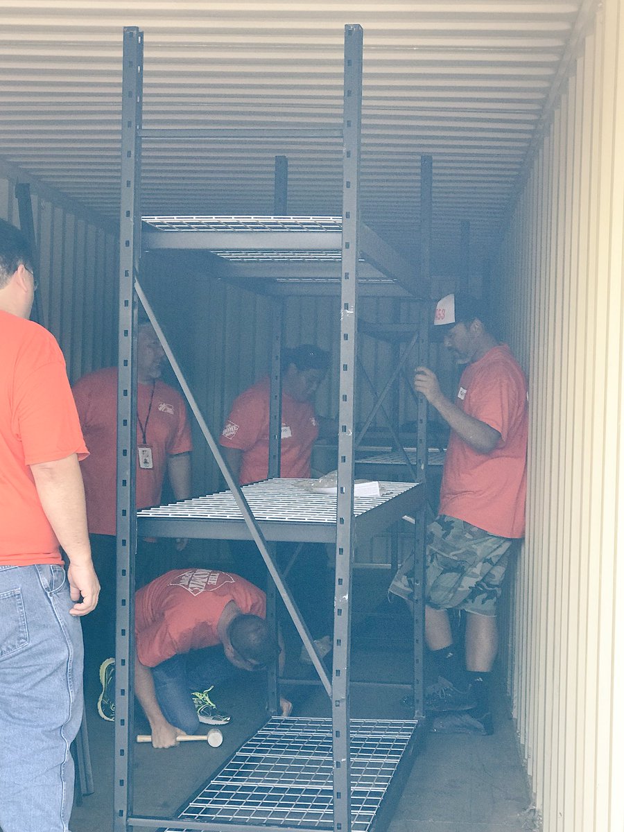 fatiyamasaki's tweet photo. 🌴District 284~ We are Hawaii 🌺#TeamDepot at the Pu’uhonua o Puna Hub building metal racks to reorganize containers to fit all donations that are pouring in from donors.  @JabarrBean @FJoanou @TeamDepot_Ryan @TeamDepot #BeforeandAfter #PrayForPuna https://t.co/ZTgdQkTkXY