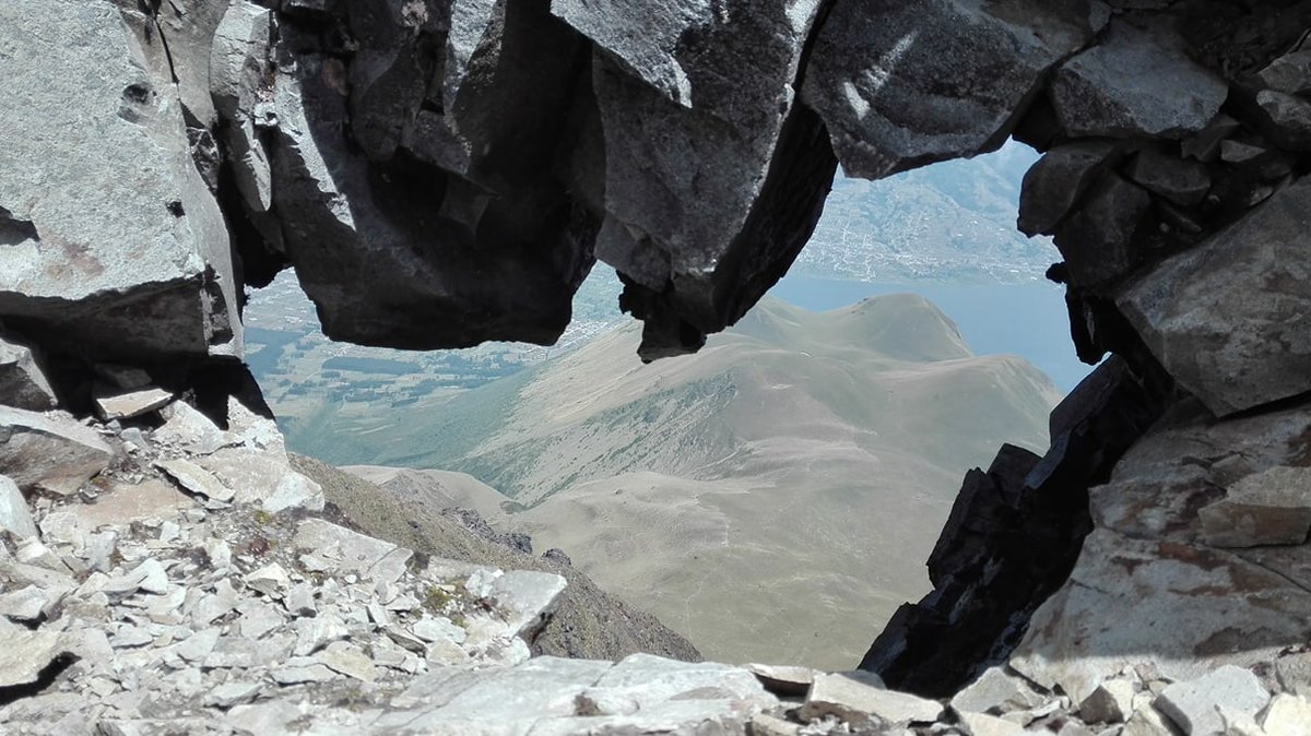 <a href="/geoparqueIMBec/">Imbabura, Geoparque Mundial de la UNESCO</a> a 4621 msnm Felicitaciones ..! #AmigosPGI @minturnorte #WeLoveAdventure <a href="/PoliciaEcuador/">Policía Ecuador</a> marcando la ruta oficial de ascenso al Taita Imbabura <a href="/PrefecturaIMB/">Prefectura Ciudadana de Imbabura</a> <a href="/GeoparquesLAC/">GeoLAC</a>