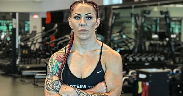 Cris Cyborg wants Holly Holm to fight Amanda Nunes, says she’ll take the winner – “Both these girls beat Ronda Rousey” wmmarankings.com/cris-cyborg-wa…