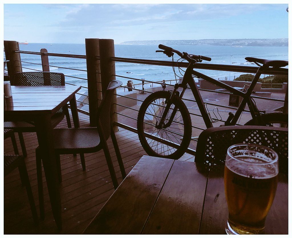 2runmosselbay's tweet photo. Back on the bike this afternoon for a 40km ride...halfway stop was in #Hartenbos for an ice cold 🍺...with a great view of #Mosselbay https://t.co/gHoRtDWDbo