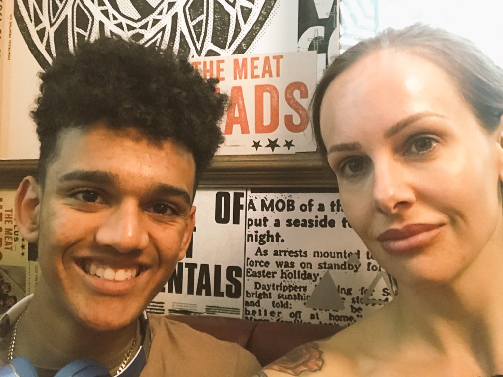 Katewardleeds's tweet photo. The teen canโt wait to get this week out of the way bless him. So weโve taken him out so he can distract himself for a bit with burgers & shakes #GCSEproblems https://t.co/n5rsRU2cgx