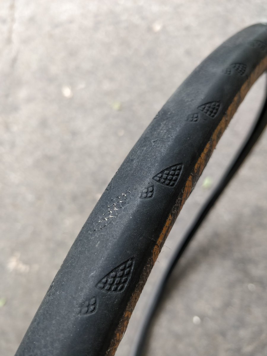 coryrwagner's tweet image. I got my money's worth out of this #threadbare @continentaltire Gatorskin and no flats (that I can remember)