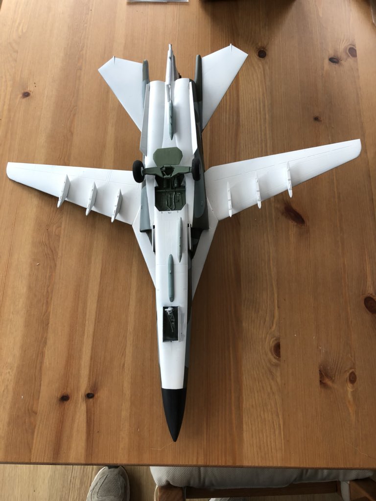 brigandcent's tweet photo. @PhilipCreasey1 @cjhm_models @timblackburn28 @RyanWheatstone @ipmslondon @Brandon71822792 @BojsnBo @Transporter74 @r0ybent Bit off topic but here it is #WhatIfgb with a bit more done today - not overly happy with the way the clear cote sprayed think it needs thinned down for next coats https://t.co/nX1GrTL9DB