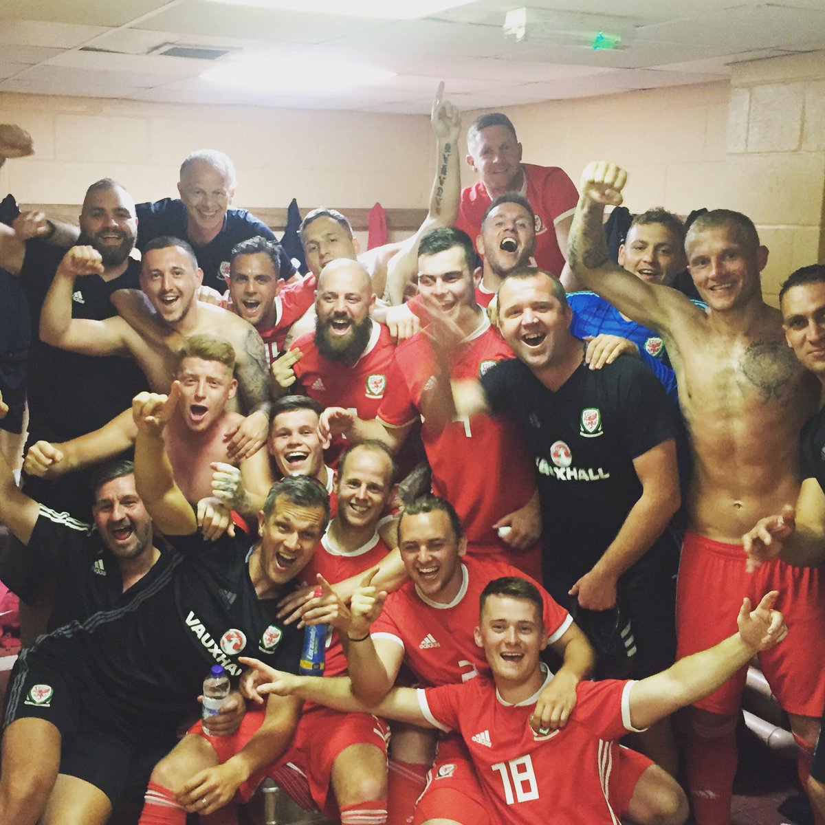 DanielMPHYSIO's tweet photo. The day that @fawales made it to the second round for the first time EVER. #historymakers #jobwelldone #wales #southwalesfa #uefa #regionscup #roadtobulgaria🇧🇬 #cmann #dazboys #togetherstronger #WALGRE #blessed🙏 https://t.co/ILAVHx39D0