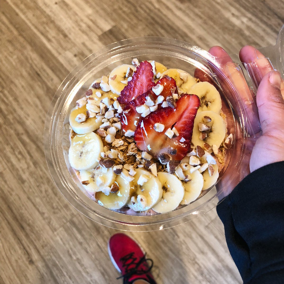 thebowlandberry's tweet photo. Fuel your workout 🙌

#BowlandBerry #OriginalBerryBowl #PBCrunch #SmoothieBowl #EpicProtien #PDXeats #HealthyEats https://t.co/8pw8jXTnGf