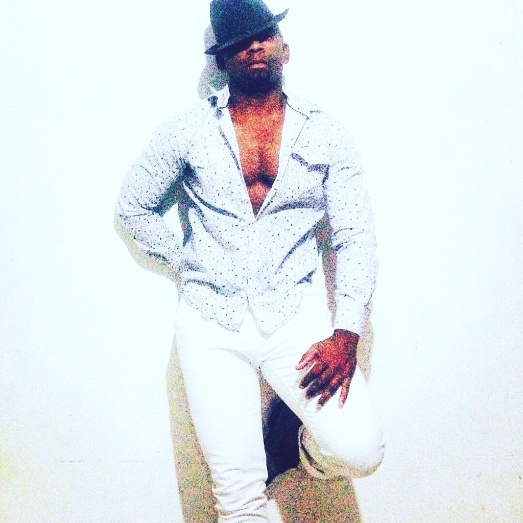 marceloteeks's tweet photo. Marcell black https://t.co/PeD81VVfkQ