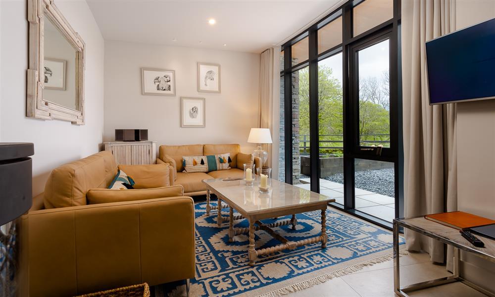 info1920's tweet image. Waterside is a 5 Star Gold property in Rydal .Sleeps 4 in two ensuite bedrooms is available for either a 3 or 7 night break starting Friday 15th June.Price reduced from £875 to £695 or £655 to £395 for 3 nights. Book online steppingstonesriversideterrace.co.uk  #latelakes