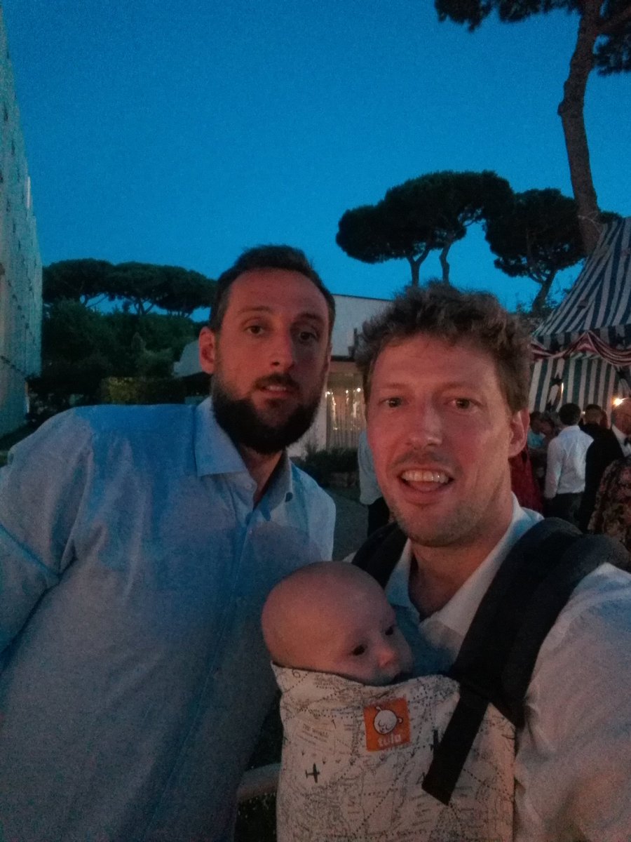 linocattaneo's tweet photo. #nbatipo  Emma da tre @marcobelinelli #psnoncicredo #memma @29gennaio @unsolesempre https://t.co/TjzRTRsiRj