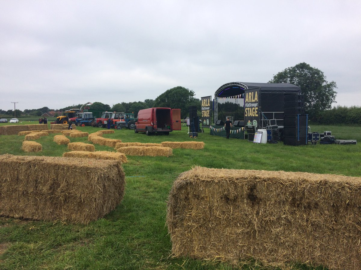 ACHealthEmbrace's tweet photo. Relaxing after a fab day talking, playing & interacting all things #nutrition for the fantastic #OpenFarmSunday18 Manor Farm. #eatstronger #Norfolk @ArlaFoodsUK https://t.co/sMdt7vAvT4