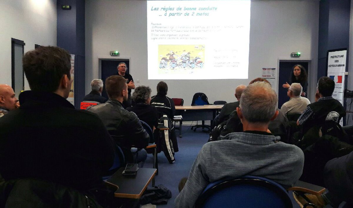 Prefet22's tweet image. #securiteroutiere Information sur le risque routier, conseils de maniabilité et de la conduite en groupe afin de conserver des espaces de sécurité #casim22