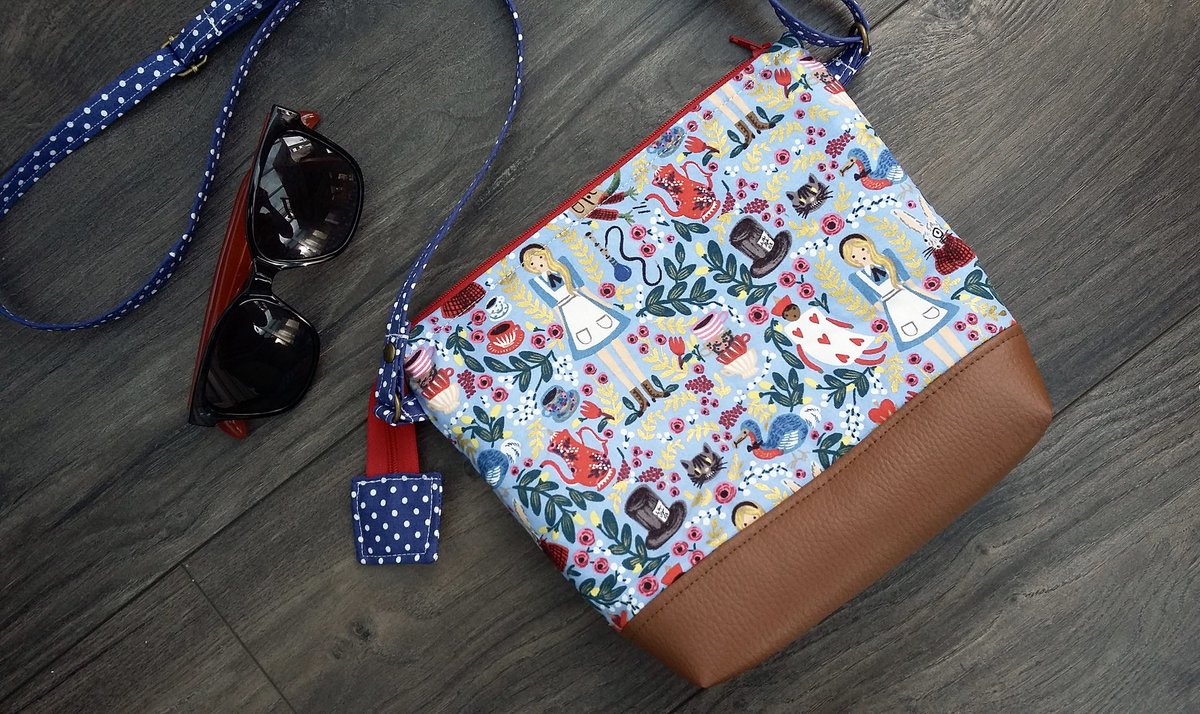 Sewsofia's tweet photo. Get 12% off in my Shop right now with HELLO12 at the checkout! https://t.co/1iOnPEg2Pj #handmadehour #aliceinwonderland #wonderland #tween #tweengift https://t.co/zfNOd2DadP