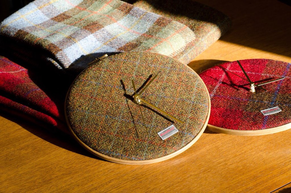 TweedClockCo's tweet image. These handmade clocks make a great Fathers Day present  #HandmadeHour #fathersdaygift #FathersDay #HarrisTweed #madeinscotland #shopscotland