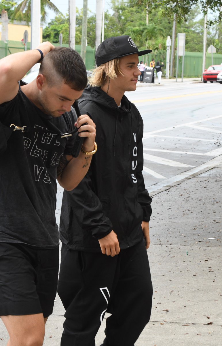 archivesbiebs's tweet photo. https://t.co/2q7LP3aLa5
