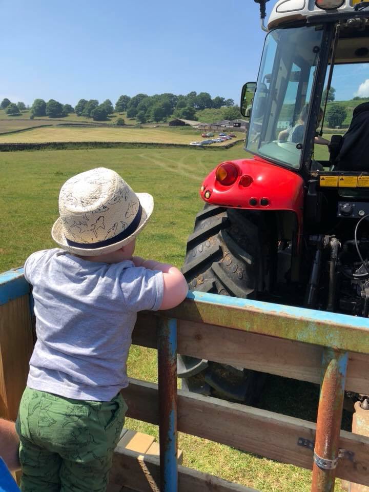 mconnolly293's tweet photo. @OpenFarmSunday we had the most amazing time at Low Bankside Farm in Cartmel today. The team were amazing and so welcoming. So proud of all our farmers, you make little boys dreams come true #OFS18 #16monthsold #daddycanwegetatractor #firsttimeofs https://t.co/9yTgFGLfvf