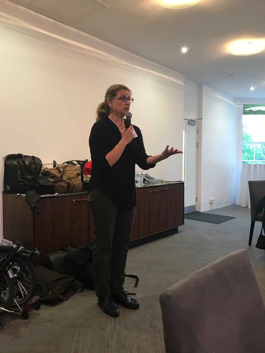 Charles02149296's tweet photo. Mary Tripsas responding to the debate #FoxImpactThink ⁦@LBS⁩ https://t.co/VPviiiRNJh