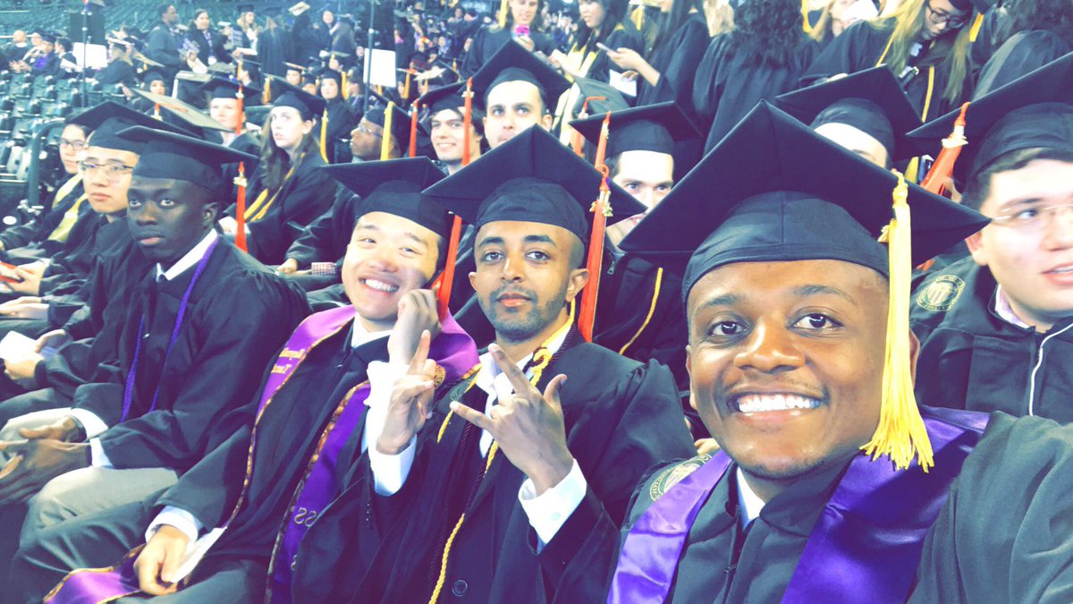 esseyten's tweet photo. Congrats EE #UWGrad18 https://t.co/mHtOwLrfhK