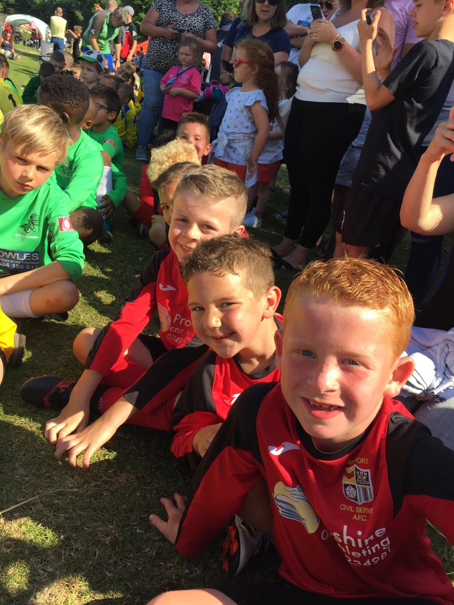 NptCivilService's tweet photo. Sunday 10th June 2018
Newport Civil Service A.F.C U8s at the Brislington Tournament - Photos 2
#NewportCivilService
#NPTCivilService
#NPTCivil
#CivilNPT
#GrassrootsFootball
#Tournaments
#Festivals
#Football
#England https://t.co/xmTNT68rlS