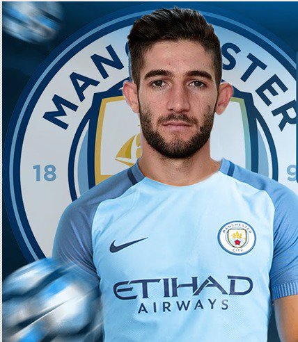 EblCity's tweet photo. É NOSSO! O meia Gagliardini chega ao Manchester City em troca do Fernandinho. Além disso 30M foram adicionados aos cofres do clube inglês. https://t.co/7cBKHHlfos