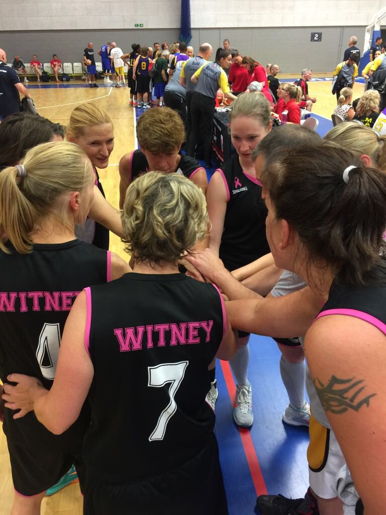 WitneyBball's tweet photo. We’ve only gone and done it again! Winner winner chicken dinner!! #GBMasters #Champions  #Diamonds https://t.co/SNcysn35ls