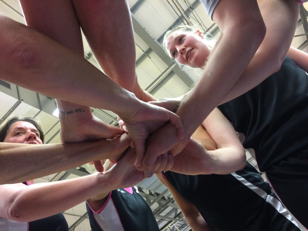 WitneyBball's tweet photo. We’ve only gone and done it again! Winner winner chicken dinner!! #GBMasters #Champions  #Diamonds https://t.co/SNcysn35ls