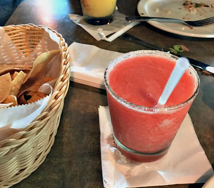 papismexgrill's tweet photo. It's a #Strawberry #Margarita kind of afternoon! 🍓 What's your #favorite flavor? #PapisMexGrill #Fresno
|PC: BC via #Yelp| https://t.co/XREnIP6SHK