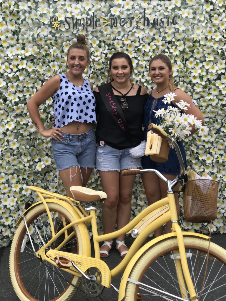 julia_ragan_'s tweet image. #SimpleNotBasic 💛