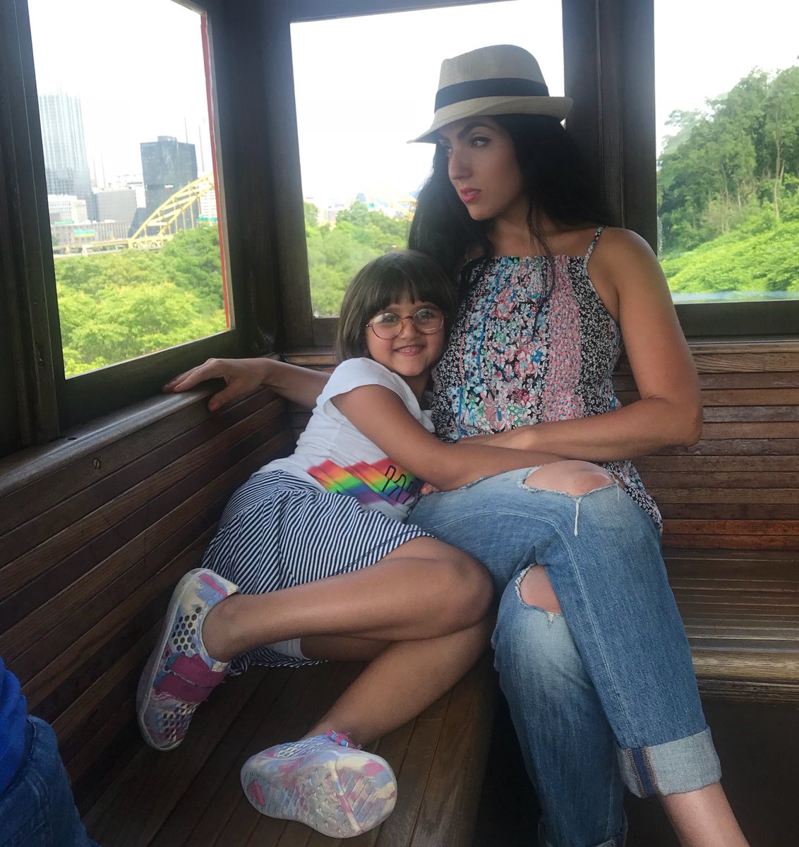 JohnFetterman's tweet photo. Hun, are yinz doing the @DuquesneIncline n’at? https://t.co/9pmNeIP3yH