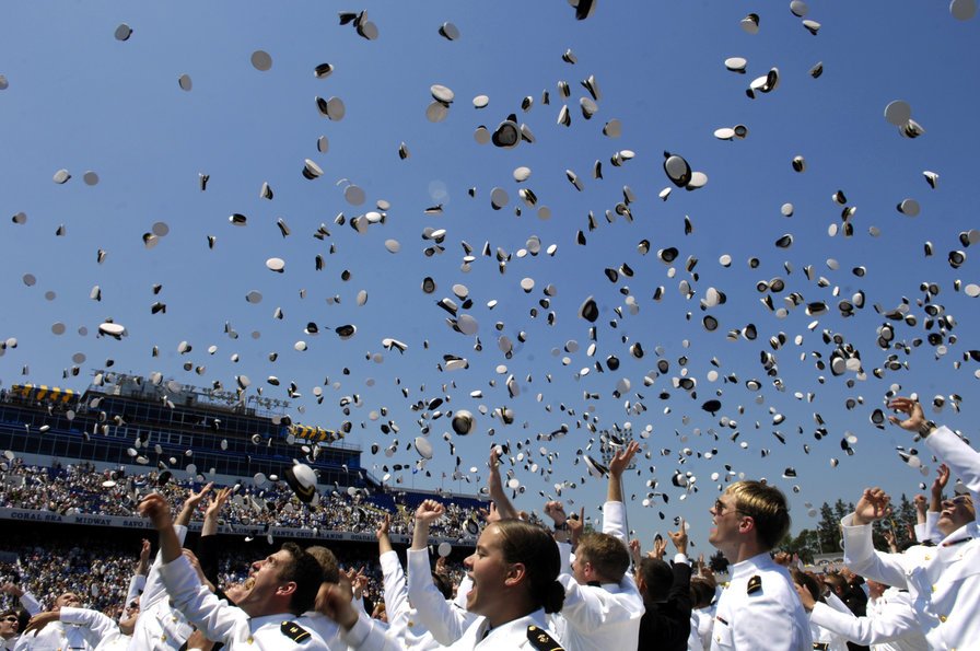 urnxtgig's tweet photo. David Wallace Foster's inspiring college commencement speech became a best-selling book (and a record) https://t.co/XNmAnzYxQn via @bigthink #CareerAdvice #NoFakeJobs https://t.co/WcLo5UuzS8