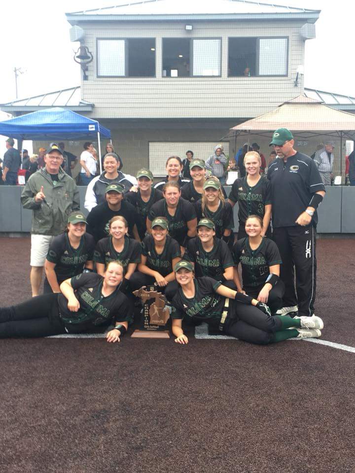 colomaboosters's tweet photo. Congratulations to the softball team on their Regional Championship. The girls defeated Constantine 5-1 to advance to the Division 3 Quarterfinals on Tuesday. The game will be at Davenport University at 3:30pm against Stanton Central Montcalm. #cometpride https://t.co/p6VmSSByE4