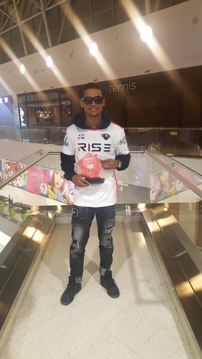 SPM_CABA's tweet photo. Dominican Republic Wins! Next stop, a Premier! #WeRise #TeamRD https://t.co/3gWboz9WWo