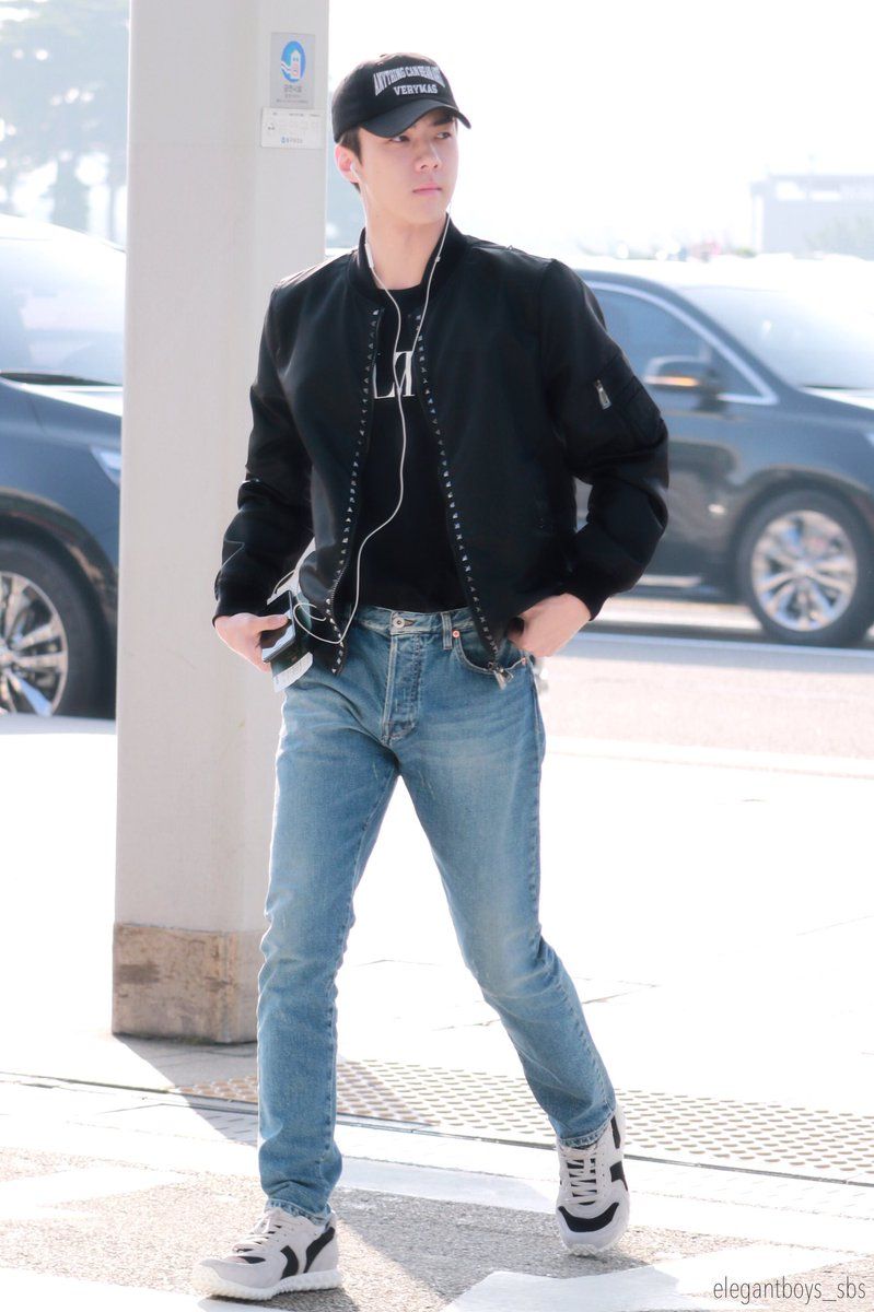 sanciry's tweet photo. 21. por tus looks de areopuerto que me encantannnnnn
#30ReasonsWithEXO
#30ForSeHun
@weareoneEXO https://t.co/8UrqARgi2D