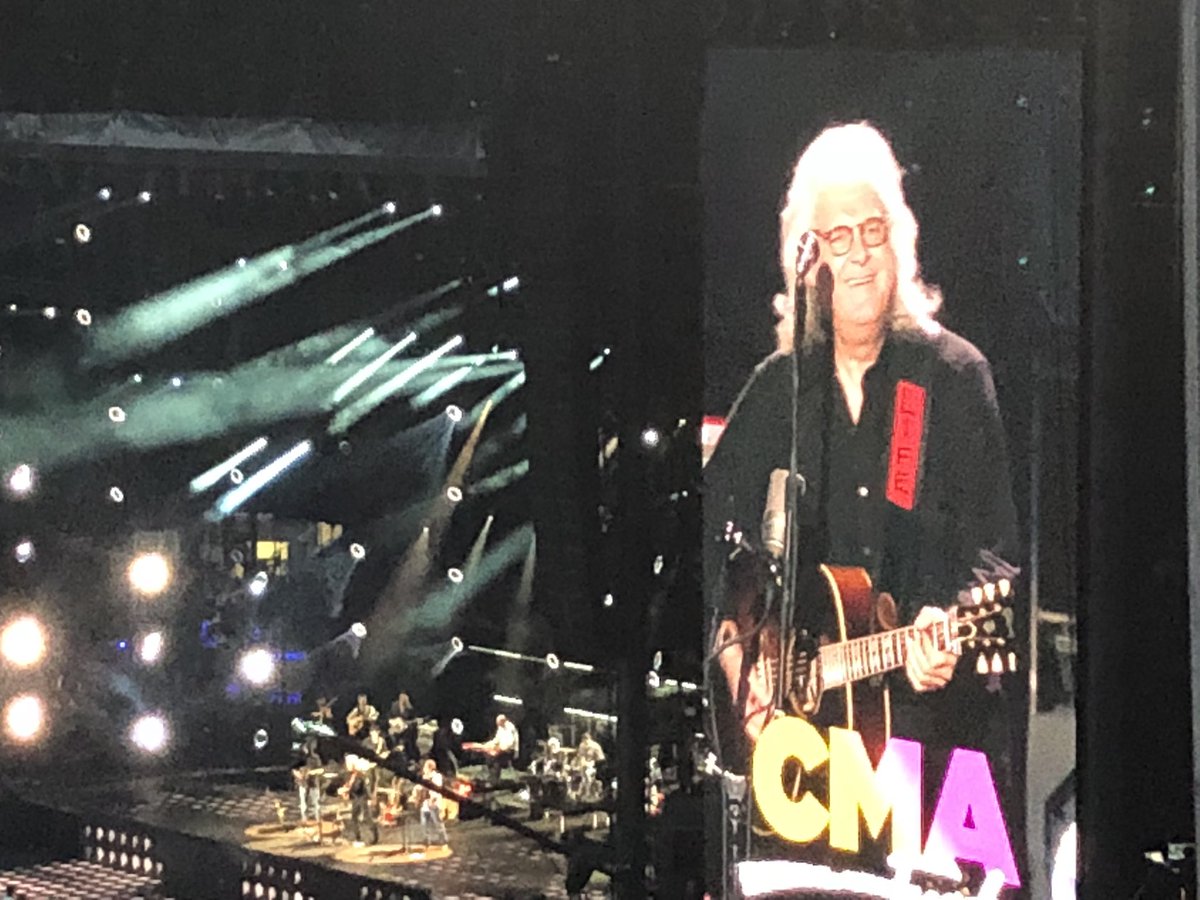 thejasonburcham's tweet photo. So, apparently @RickySkaggs and I have the same guitar strap... and that’s unusual.  #life @Bound4LIFE https://t.co/w2e1QXGMul