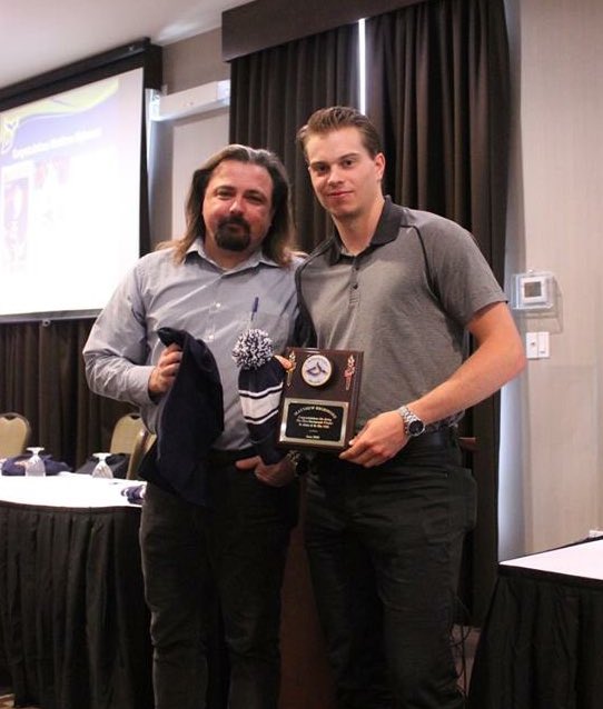 dwmhamarketing's tweet photo. A huge thank you to Whaler Alumni @MHighmore15 for joining us today. Once a Whaler always a Whaler, Matthew is the first Dartmouth Whaler to play in the NHL and we couldn't be more proud of his accomplishments.
#WhalersProud #AlwaysAWhaler #1stWhalerInNHL #ChicagoBlackhawks https://t.co/ypOrHXT2A5