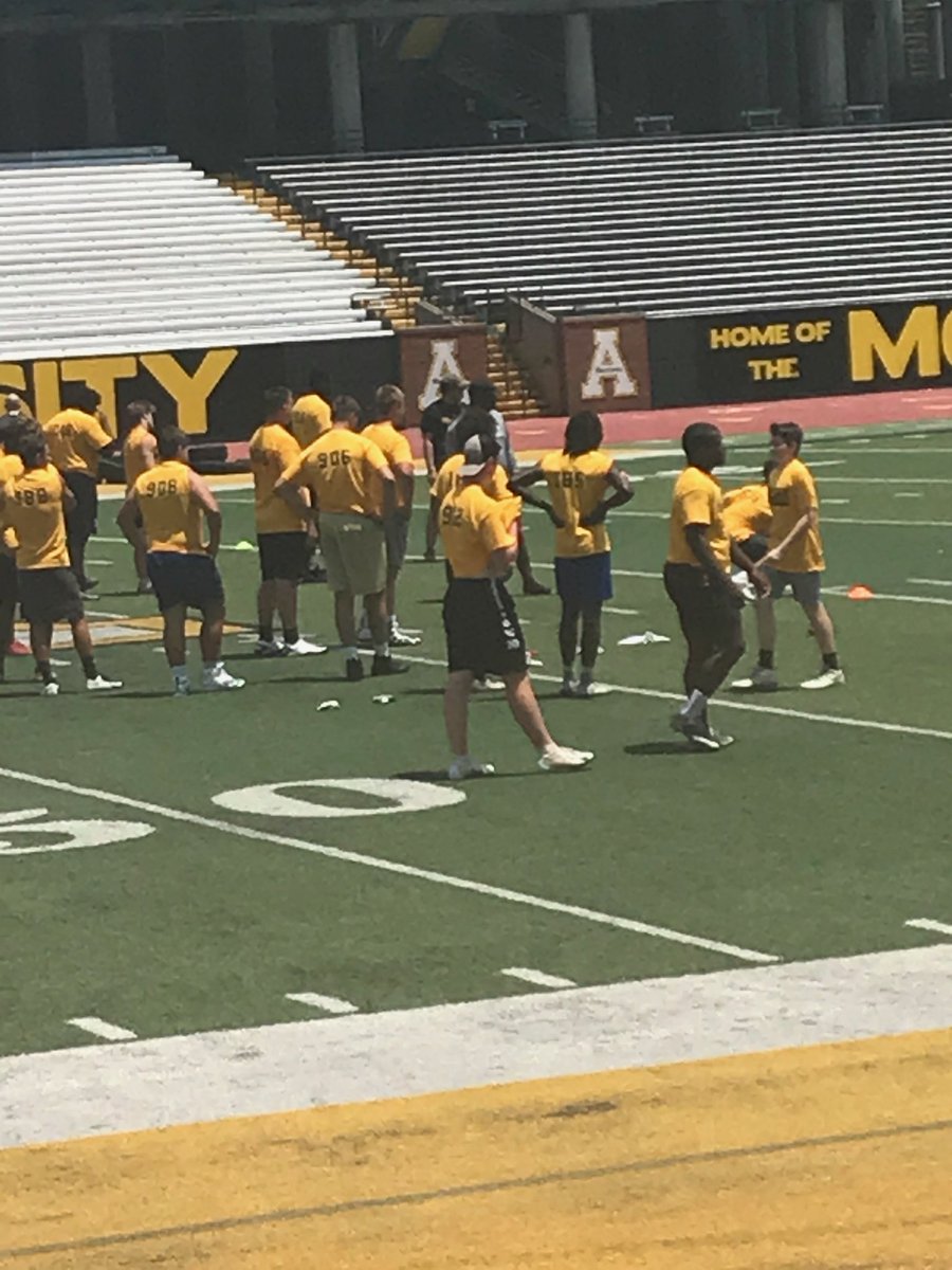 blake_hamilton_'s tweet photo. Had a great time at App States elite camp. Thank you coach @Card88well and coach @AppStCoachSatt https://t.co/eTULny2XMJ