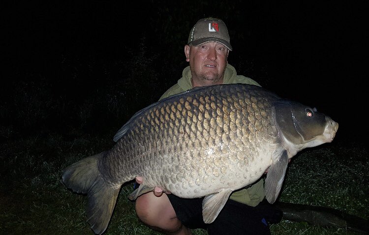 karperltd's tweet photo. KARPER Consultant Nick Malborn with 3 fish from the recent KARPER Social at Bay Lakes. KARPER RS and the RS Dispersion popups doing the business. #karperltd #karperbaits #dispersion #carpfishing https://t.co/vt6JYIDREU